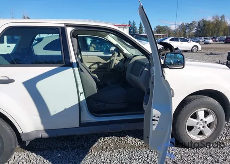 2009 Ford Escape Xls/Xls Manual из США, поврежденный, VIN 1FMCU02749KB31375